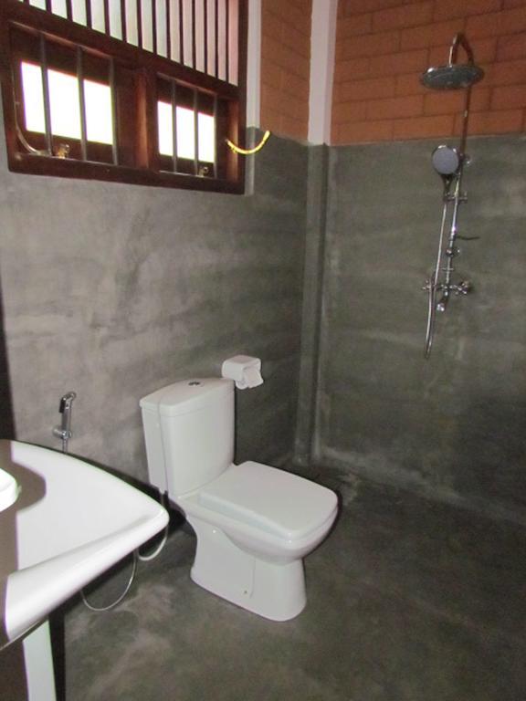 Eco Square Resort Mirissa Room photo